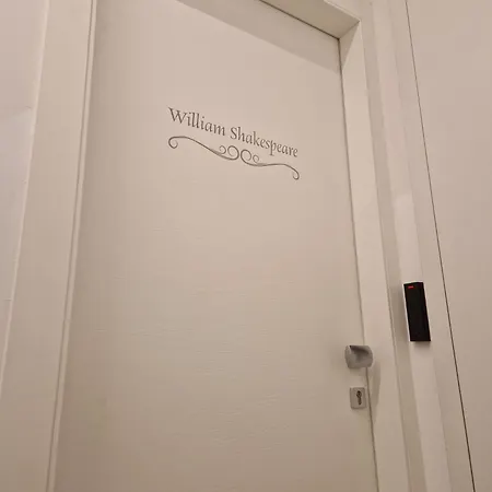 Carpediem 2 4* فيرونا